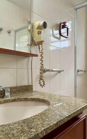 Apartamento à venda com 75m², 2 quartos e 1 vaga Apartamento à venda com 75m², 2 quartos e 1 vagaBanheiro
