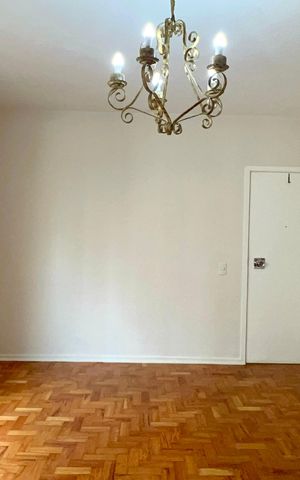 Apartamento à venda com 75m², 2 quartos e 1 vaga Apartamento à venda com 75m², 2 quartos e 1 vagaSala