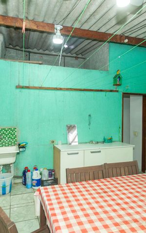Casa à venda com 78m², 4 quartos e 3 vagasÁrea de Serviço