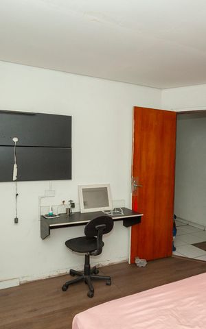Casa à venda com 78m², 4 quartos e 3 vagasQuarto 2