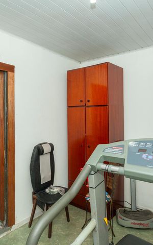 Casa à venda com 78m², 4 quartos e 3 vagasQuarto 4
