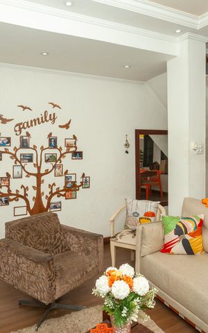 Casa à venda com 78m², 4 quartos e 3 vagasSala