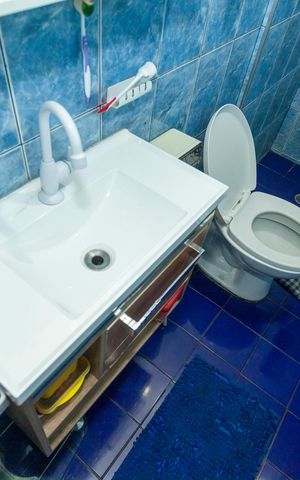 Casa à venda com 78m², 4 quartos e 3 vagasBanheiro 2