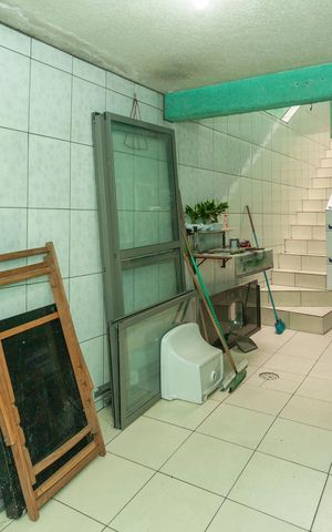 Casa à venda com 78m², 4 quartos e 3 vagasQuintal