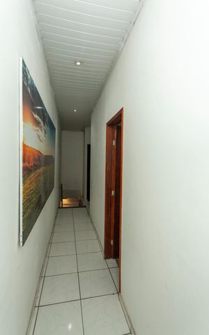 Casa à venda com 78m², 4 quartos e 3 vagasCorredor