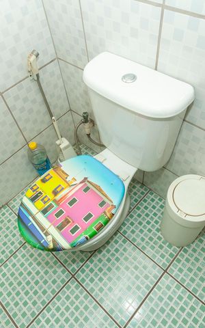 Casa à venda com 78m², 4 quartos e 3 vagasBanheiro