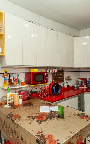 Casa à venda com 78m², 4 quartos e 3 vagasCozinha