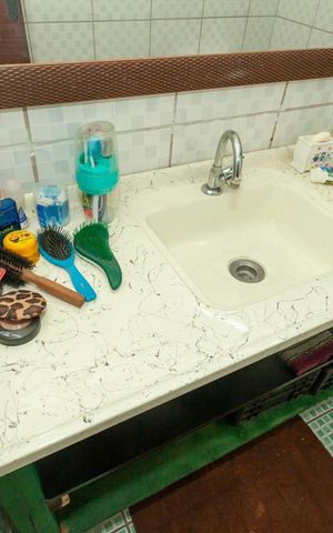 Casa à venda com 78m², 4 quartos e 3 vagasBanheiro