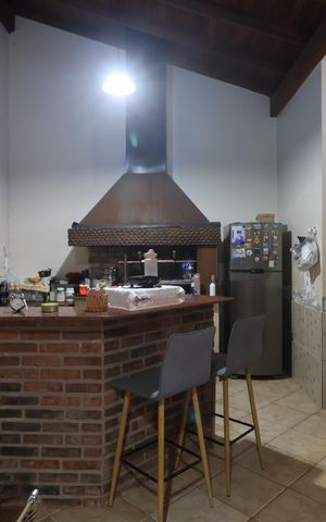Casa à venda com 200m², 3 quartos e 3 vagasEspaço Gourmet