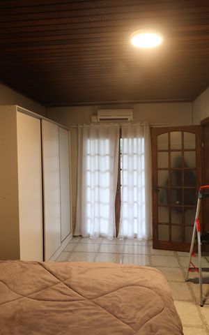 Casa à venda com 200m², 3 quartos e 3 vagasSuíte 2