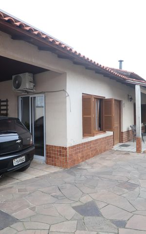 Casa à venda com 200m², 3 quartos e 3 vagasÁrea externa