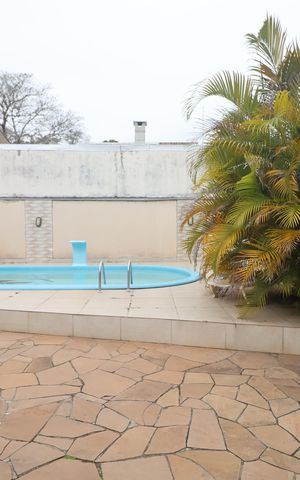 Casa à venda com 200m², 3 quartos e 3 vagasÁrea comum - Piscina