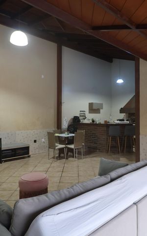 Casa à venda com 200m², 3 quartos e 3 vagasEspaço Gourmet