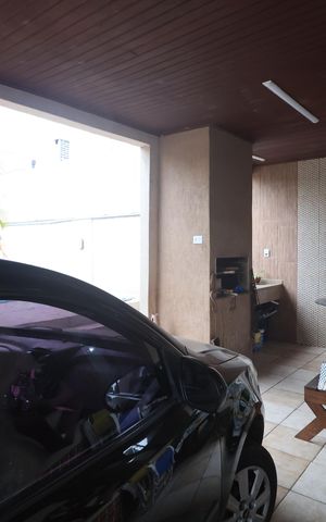 Casa à venda com 200m², 3 quartos e 3 vagasGaragem