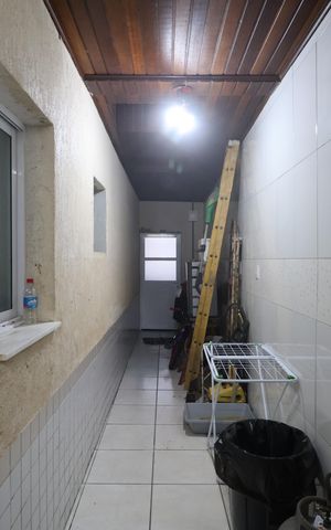 Casa à venda com 200m², 3 quartos e 3 vagasÁrea de Serviço