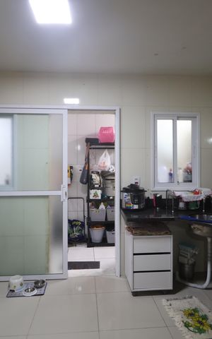 Casa à venda com 200m², 3 quartos e 3 vagasCozinha