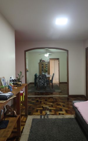 Casa à venda com 200m², 3 quartos e 3 vagasSala de TV