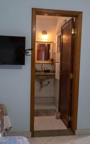 Casa à venda com 324m², 5 quartos e 4 vagas Casa à venda com 324m², 5 quartos e 4 vagasSuíte 2