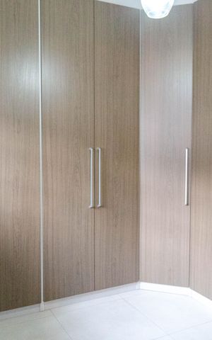 Casa à venda com 324m², 5 quartos e 4 vagas Casa à venda com 324m², 5 quartos e 4 vagasQuarto de Serviço