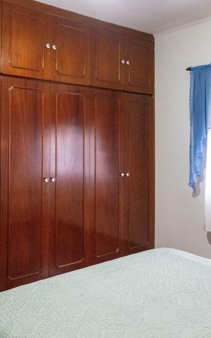 Casa à venda com 324m², 5 quartos e 4 vagas Casa à venda com 324m², 5 quartos e 4 vagasQuarto 2