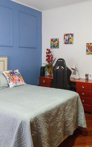 Casa à venda com 324m², 5 quartos e 4 vagas Casa à venda com 324m², 5 quartos e 4 vagasQuarto 2