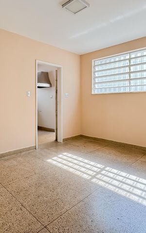 Casa para alugar com 227m², 3 quartos e 3 vagas Casa para alugar com 227m², 3 quartos e 3 vagasSala de Jantar