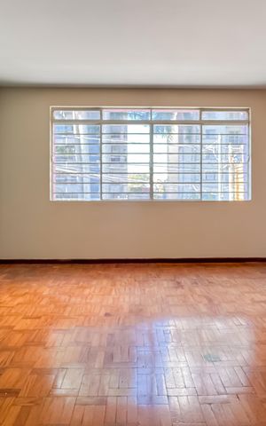 Casa para alugar com 227m², 3 quartos e 3 vagas Casa para alugar com 227m², 3 quartos e 3 vagasSala