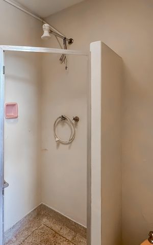 Casa para alugar com 227m², 3 quartos e 3 vagas Casa para alugar com 227m², 3 quartos e 3 vagasBanheiro da Suíte