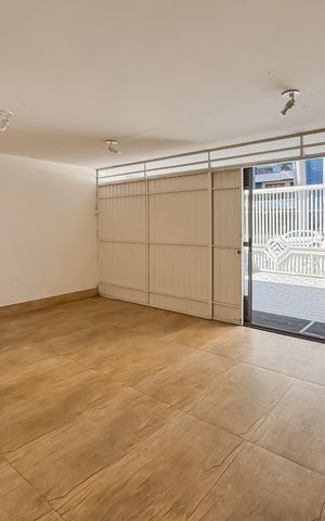 Casa para alugar com 227m², 3 quartos e 3 vagas Casa para alugar com 227m², 3 quartos e 3 vagasGaragem