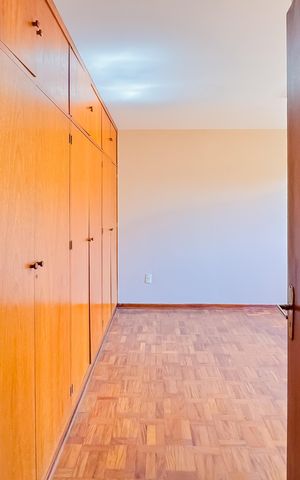 Casa para alugar com 227m², 3 quartos e 3 vagas Casa para alugar com 227m², 3 quartos e 3 vagasQuarto 2