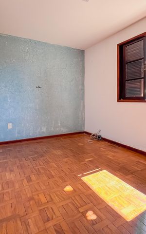 Casa para alugar com 227m², 3 quartos e 3 vagas Casa para alugar com 227m², 3 quartos e 3 vagasQuarto 1