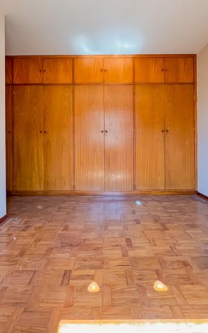 Casa para alugar com 227m², 3 quartos e 3 vagas Casa para alugar com 227m², 3 quartos e 3 vagasQuarto 2