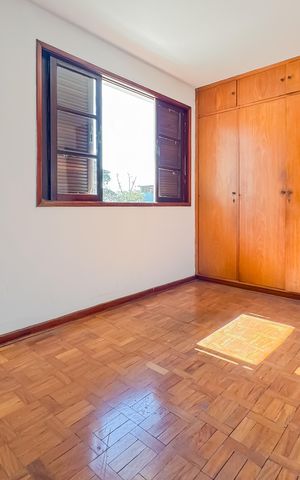 Casa para alugar com 227m², 3 quartos e 3 vagas Casa para alugar com 227m², 3 quartos e 3 vagasQuarto