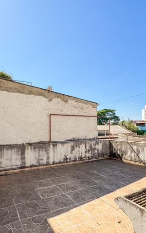 Casa para alugar com 227m², 3 quartos e 3 vagas Casa para alugar com 227m², 3 quartos e 3 vagasTerraço