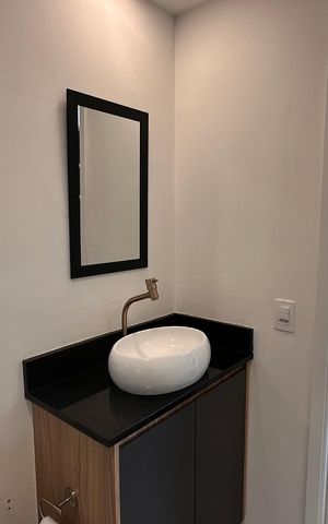 Studio para alugar com 27m², 1 quarto e sem vaga Studio para alugar com 27m², 1 quarto e sem vagaBanheiro social