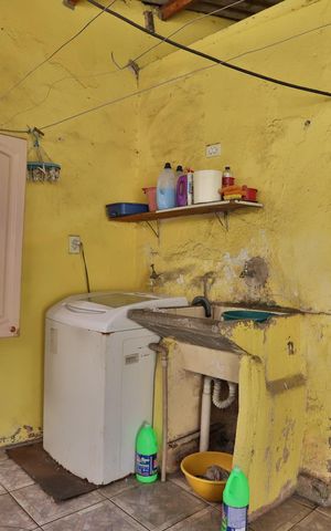 Casa à venda com 186m², 4 quartos e 3 vagas Casa à venda com 186m², 4 quartos e 3 vagasLavanderia