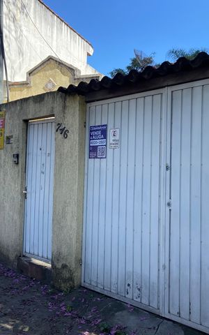 Casa à venda com 186m², 4 quartos e 3 vagas Casa à venda com 186m², 4 quartos e 3 vagasFachada