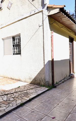 Casa à venda com 186m², 4 quartos e 3 vagas Casa à venda com 186m², 4 quartos e 3 vagasQuintal