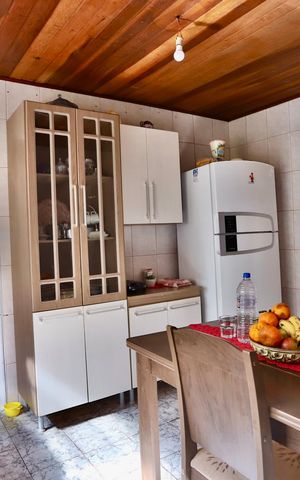 Casa à venda com 186m², 4 quartos e 3 vagas Casa à venda com 186m², 4 quartos e 3 vagasCozinha
