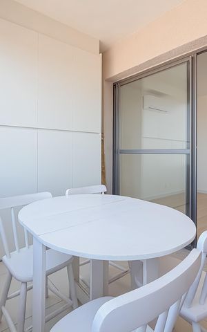 Studio à venda com 29m², 1 quarto e sem vaga Studio à venda com 29m², 1 quarto e sem vagaVaranda