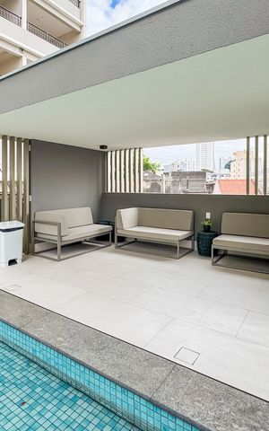 Studio à venda com 29m², 1 quarto e sem vaga Studio à venda com 29m², 1 quarto e sem vagaPiscina