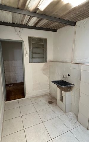 Casa para alugar com 50m², 1 quarto e sem vagaÁrea de Serviço