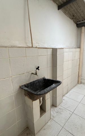 Casa para alugar com 50m², 1 quarto e sem vagaÁrea de Serviço