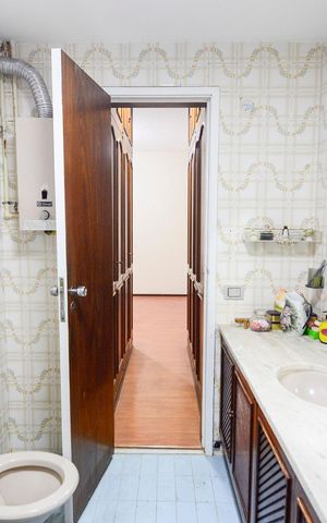 Apartamento à venda com 136m², 3 quartos e 1 vaga Apartamento à venda com 136m², 3 quartos e 1 vagaSuíte Banheiro