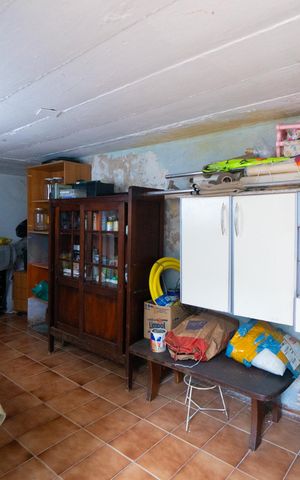 Casa à venda com 240m², 4 quartos e 2 vagasCasa 2 - Porão