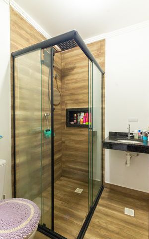 Apartamento à venda com 49m², 2 quartos e sem vaga Apartamento à venda com 49m², 2 quartos e sem vagaBanheiro