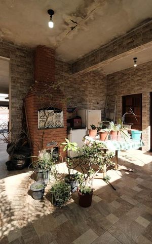 Casa à venda com 390m², 3 quartos e 8 vagasÁrea externa