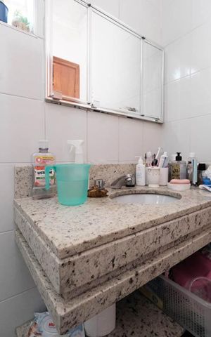 Casa à venda com 390m², 3 quartos e 8 vagasBanheiro Social