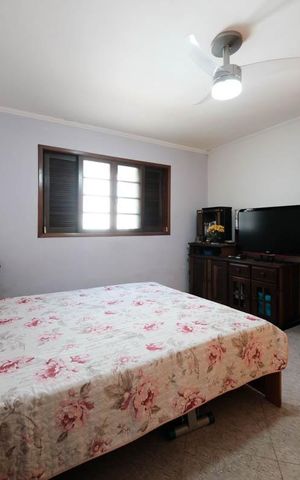 Casa à venda com 390m², 3 quartos e 8 vagasSuíte