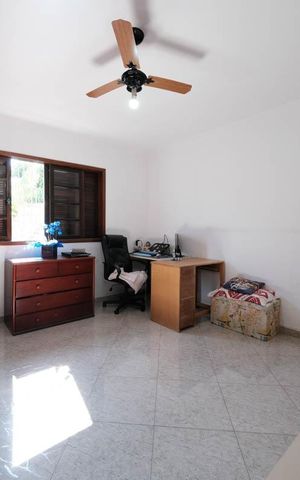 Casa à venda com 390m², 3 quartos e 8 vagasQuarto 1